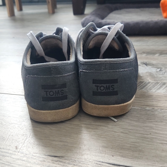linned Toms sneakers - Picture 3 of 6
